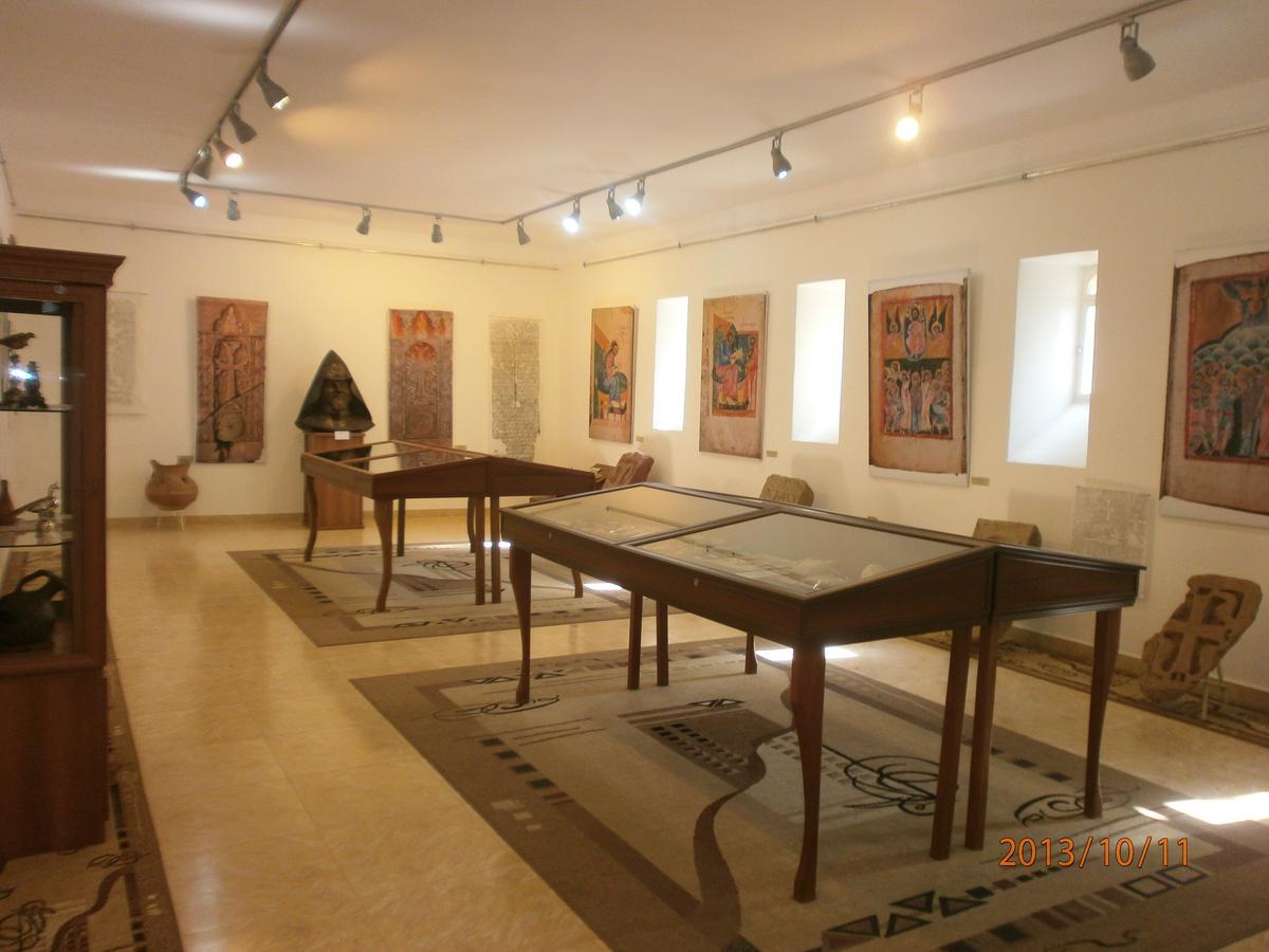 Noravank'S Hotel Areni ภายนอก รูปภาพ