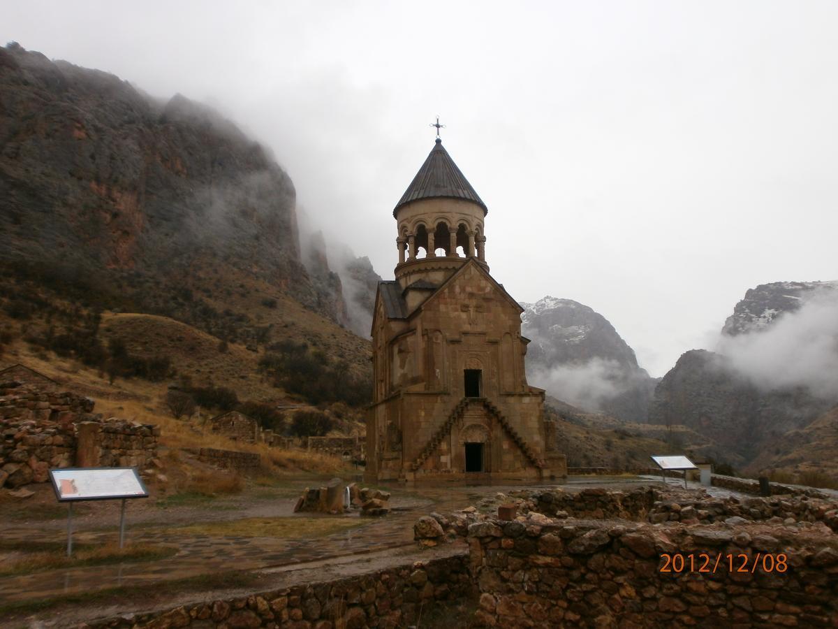 Noravank'S Hotel Areni ภายนอก รูปภาพ